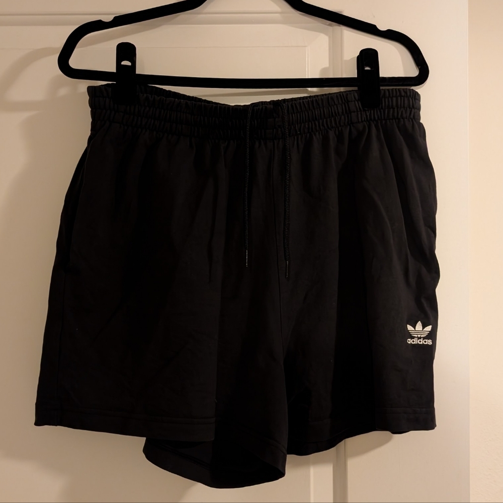 Adidas Black Trefoil Shorts - EUC Sz L